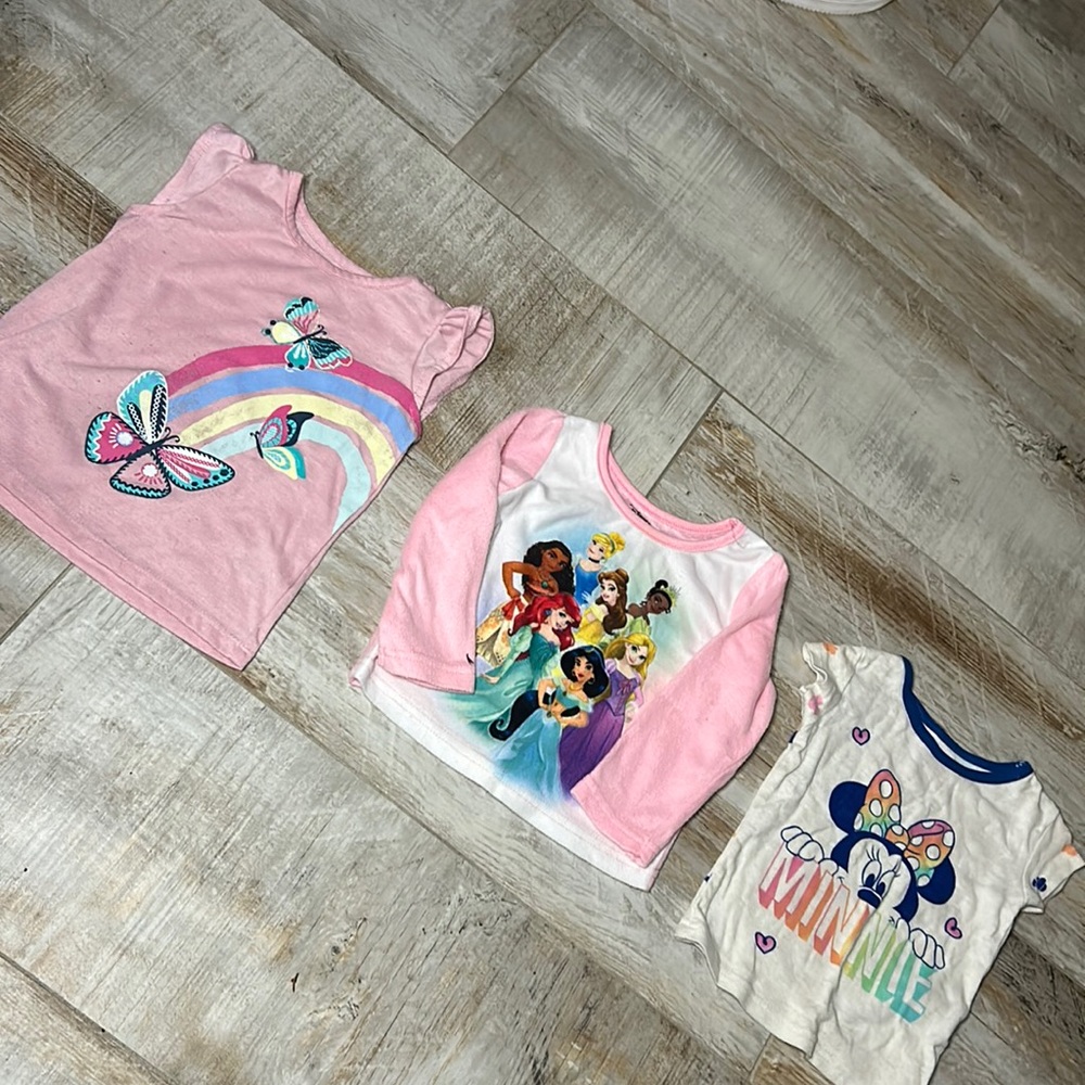 3 TOPS FOR GIRLS 24$ for ALL